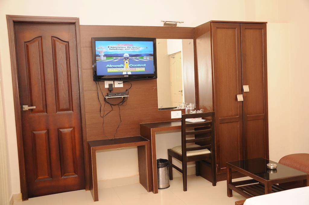 Hotel Pearl International Chennai Eksteriør billede